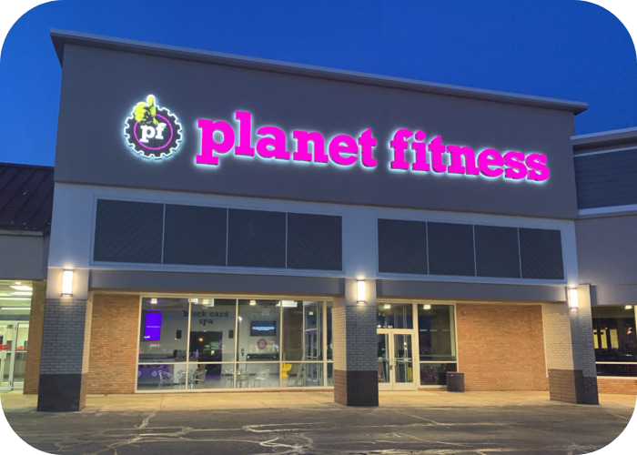 Planet Fitness Facade